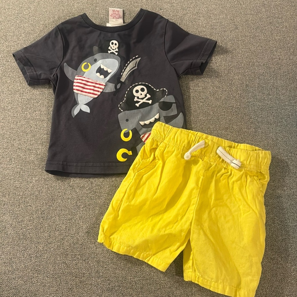 5/$15- Tommy Bahamas outfit size 12 months